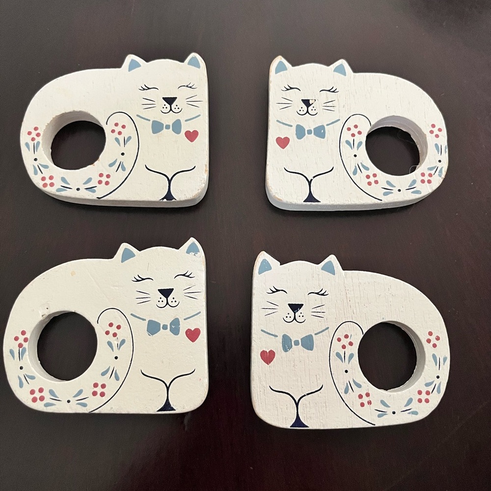 Cat Napkin Rings 4 count White and Blue 3” x 3 1/2”